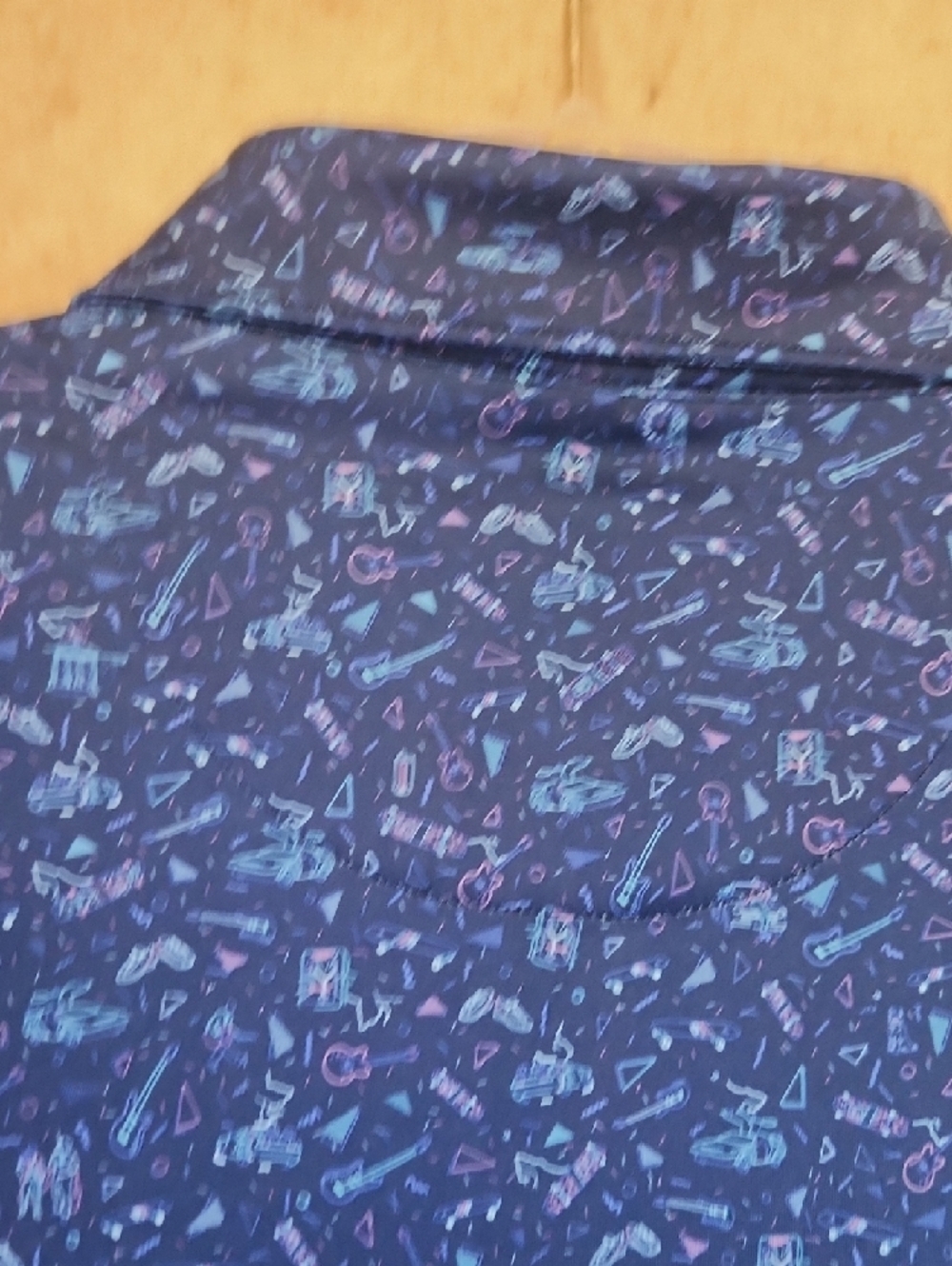 SALE!- Men's Peter Millar Navy Blue Printed Short-Sleeve Polo with Seahorse Logo - Picture 6 of 6